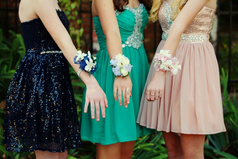 How to Choose Your Prom Dress